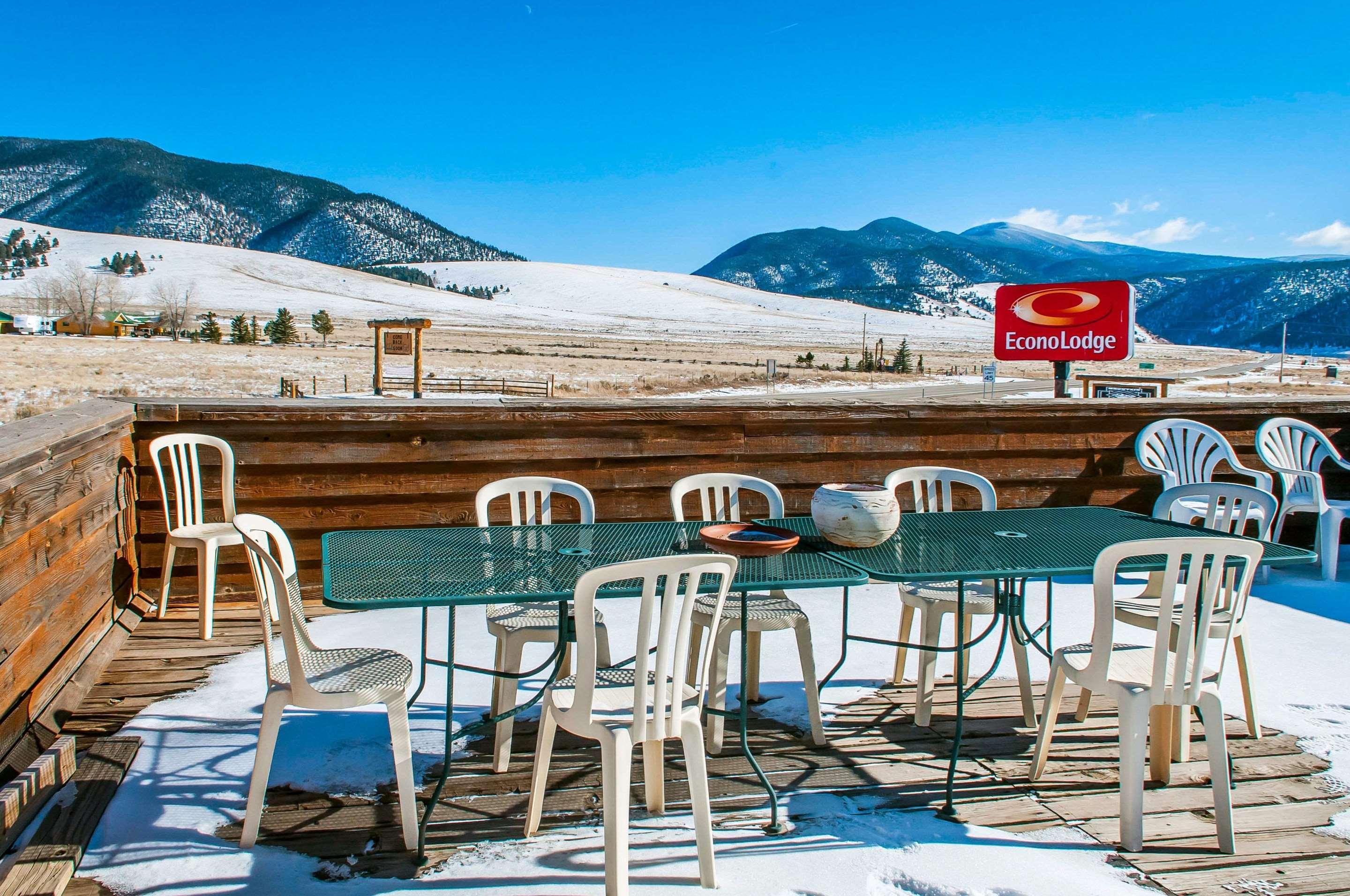 Econo Lodge Eagle Nest Exteriér fotografie